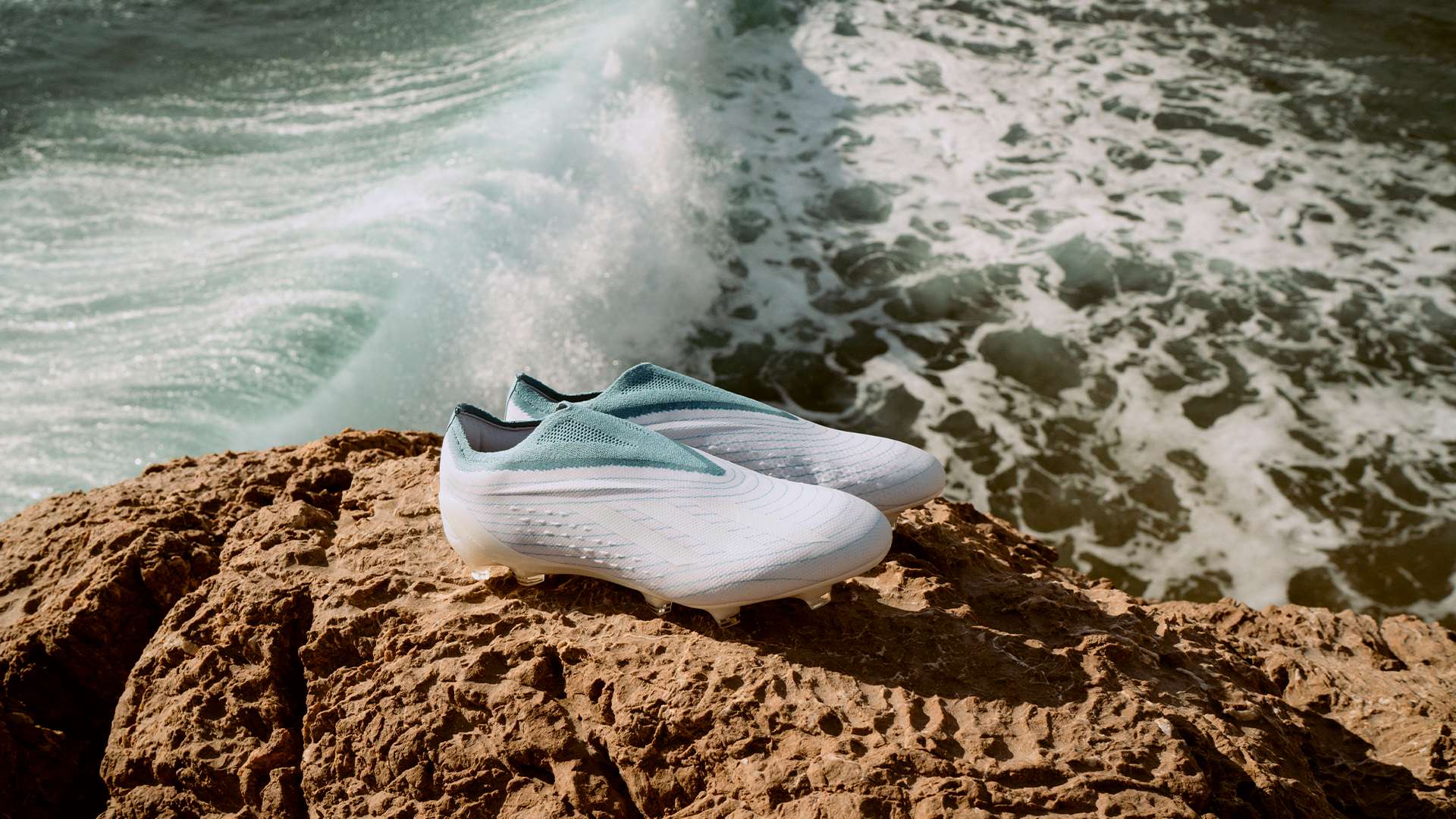 更表現了他 更表現了他